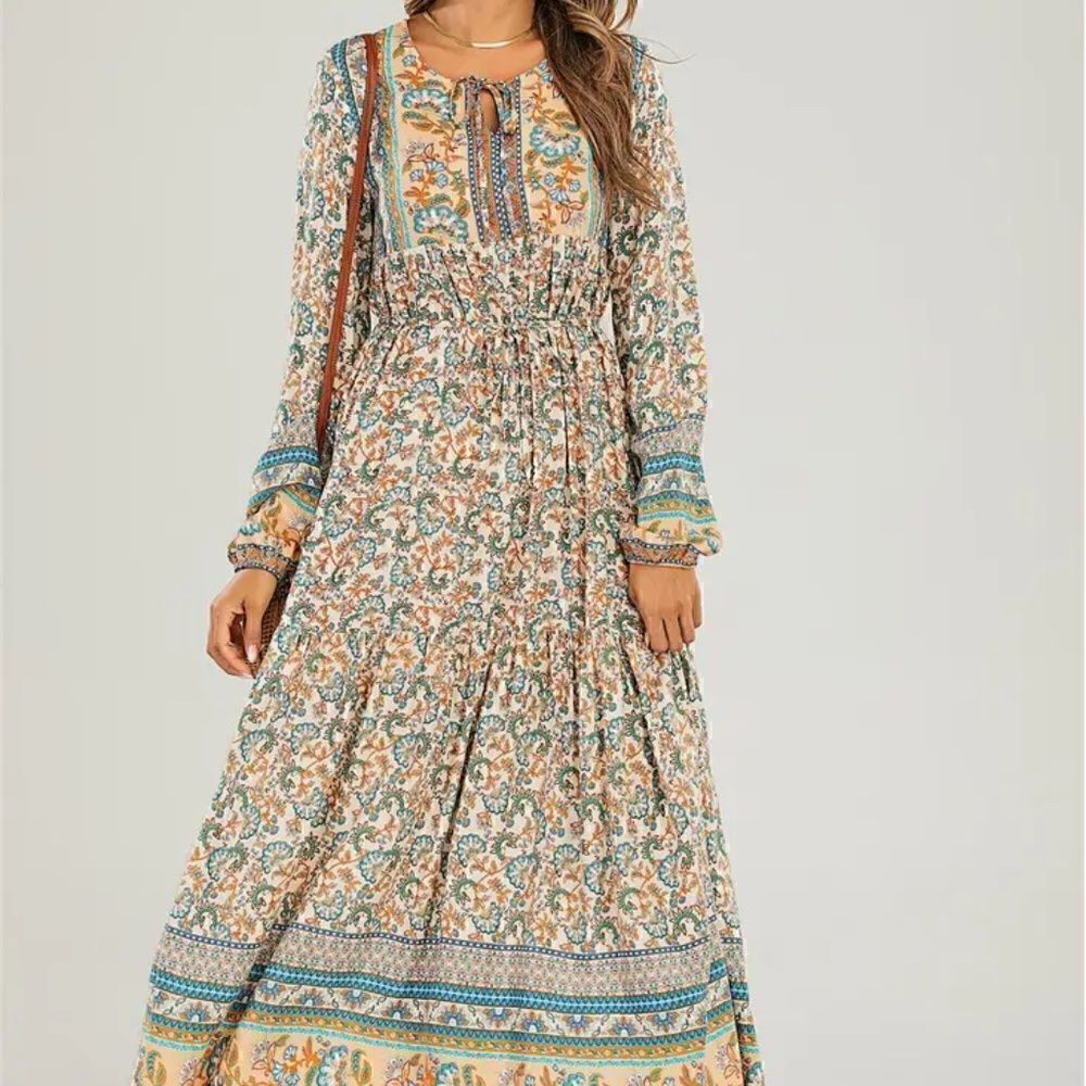 NWT! Gorgeous Boho Long Sleeve Midi Dress Ruffled Floral Tie Waist and Neck